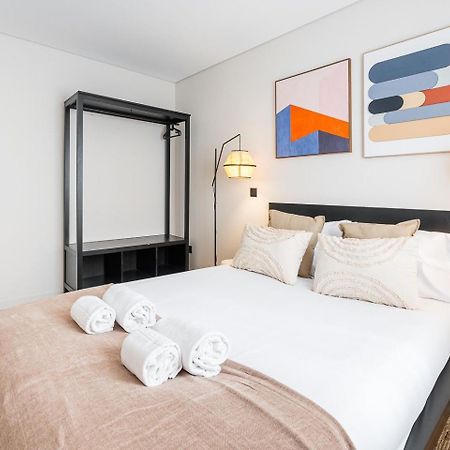 Guestready - Quental Wallpaper Near Marques Square بورتو المظهر الخارجي الصورة