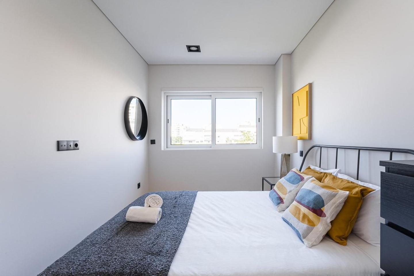 Guestready - Quental Wallpaper Near Marques Square بورتو المظهر الخارجي الصورة