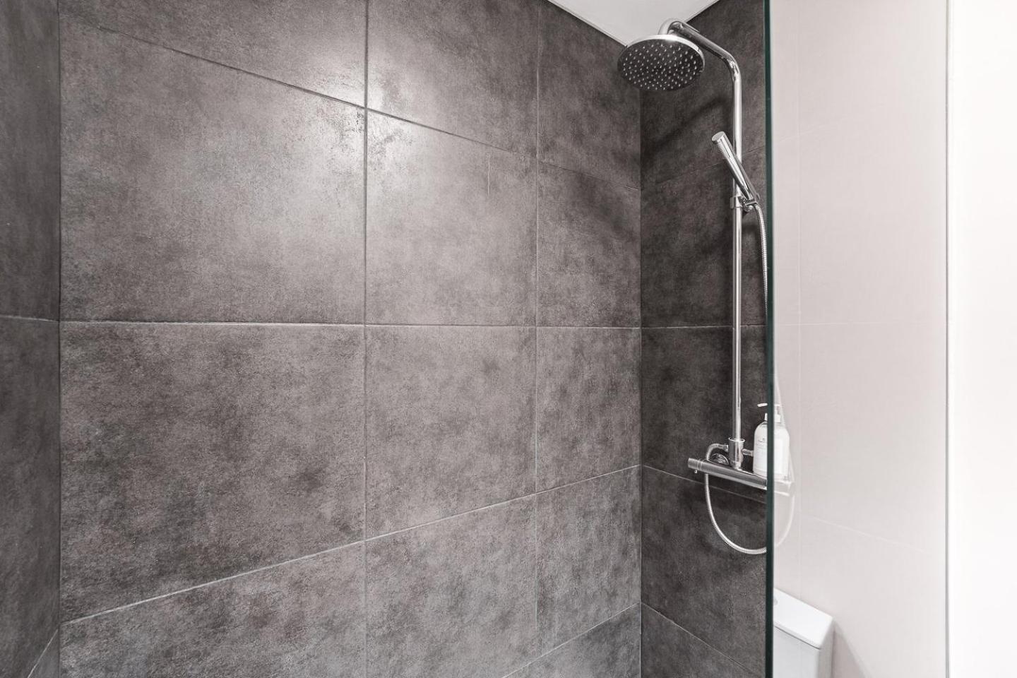 Guestready - Quental Wallpaper Near Marques Square بورتو المظهر الخارجي الصورة