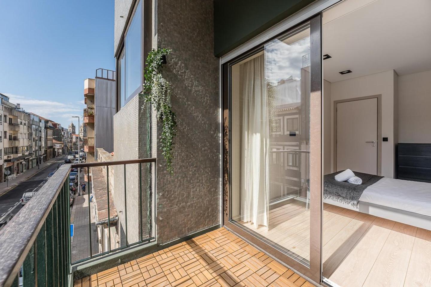 Guestready - Quental Wallpaper Near Marques Square بورتو المظهر الخارجي الصورة