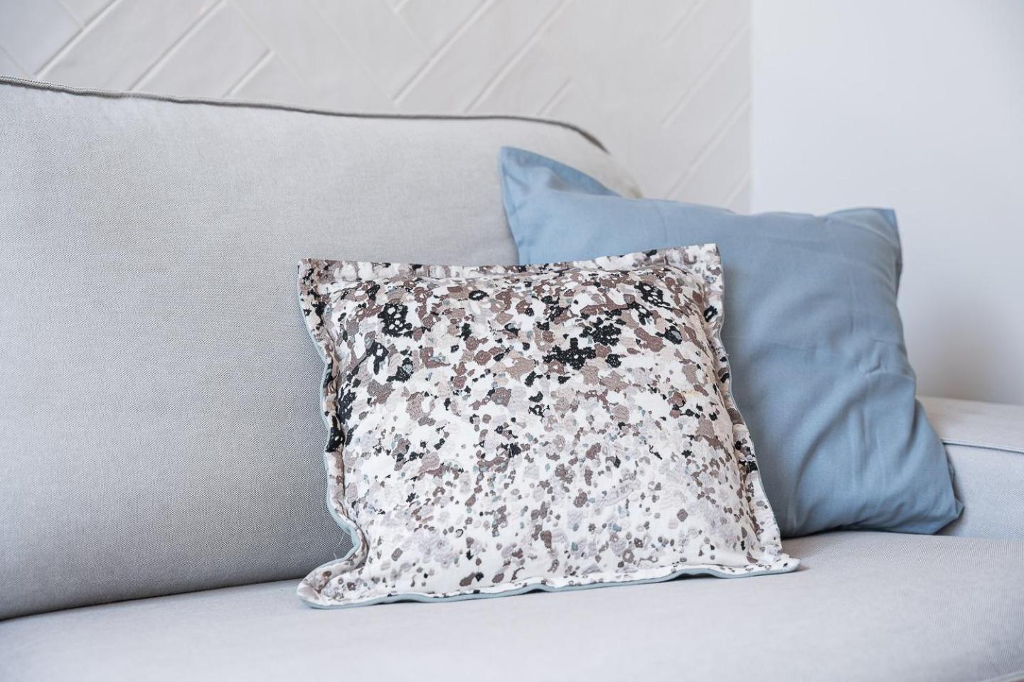 Guestready - Quental Wallpaper Near Marques Square بورتو المظهر الخارجي الصورة