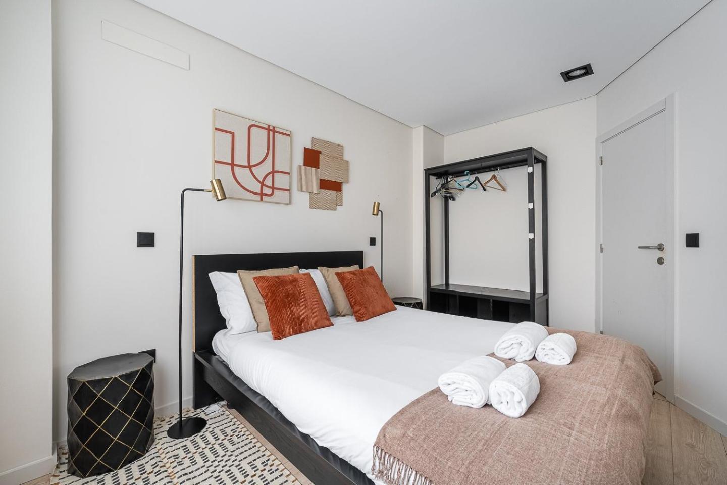 Guestready - Quental Wallpaper Near Marques Square بورتو المظهر الخارجي الصورة