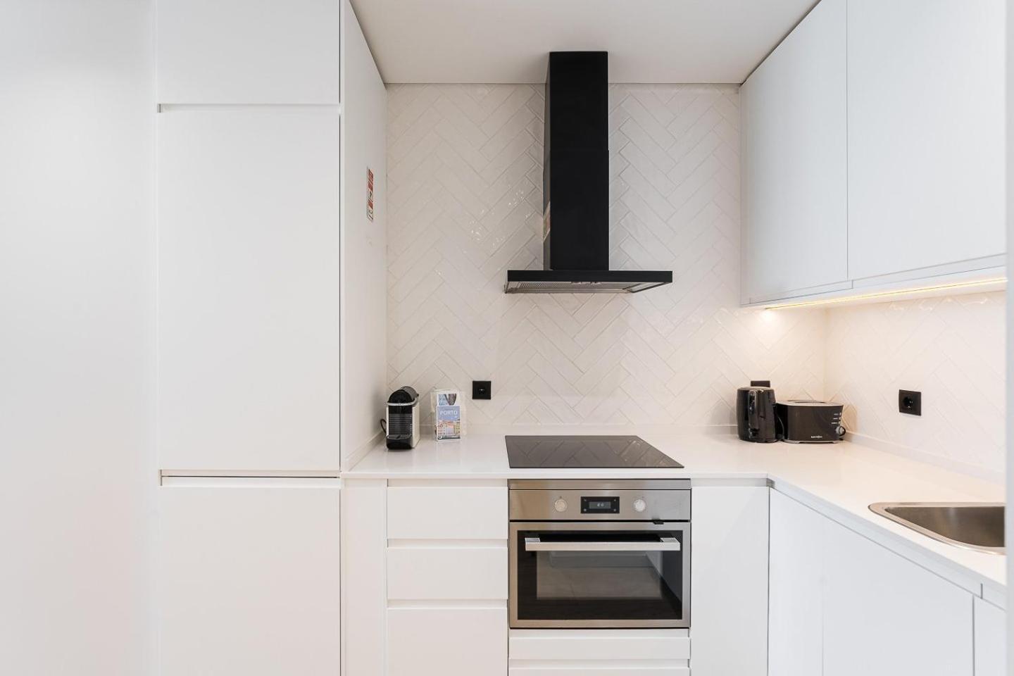 Guestready - Quental Wallpaper Near Marques Square بورتو المظهر الخارجي الصورة