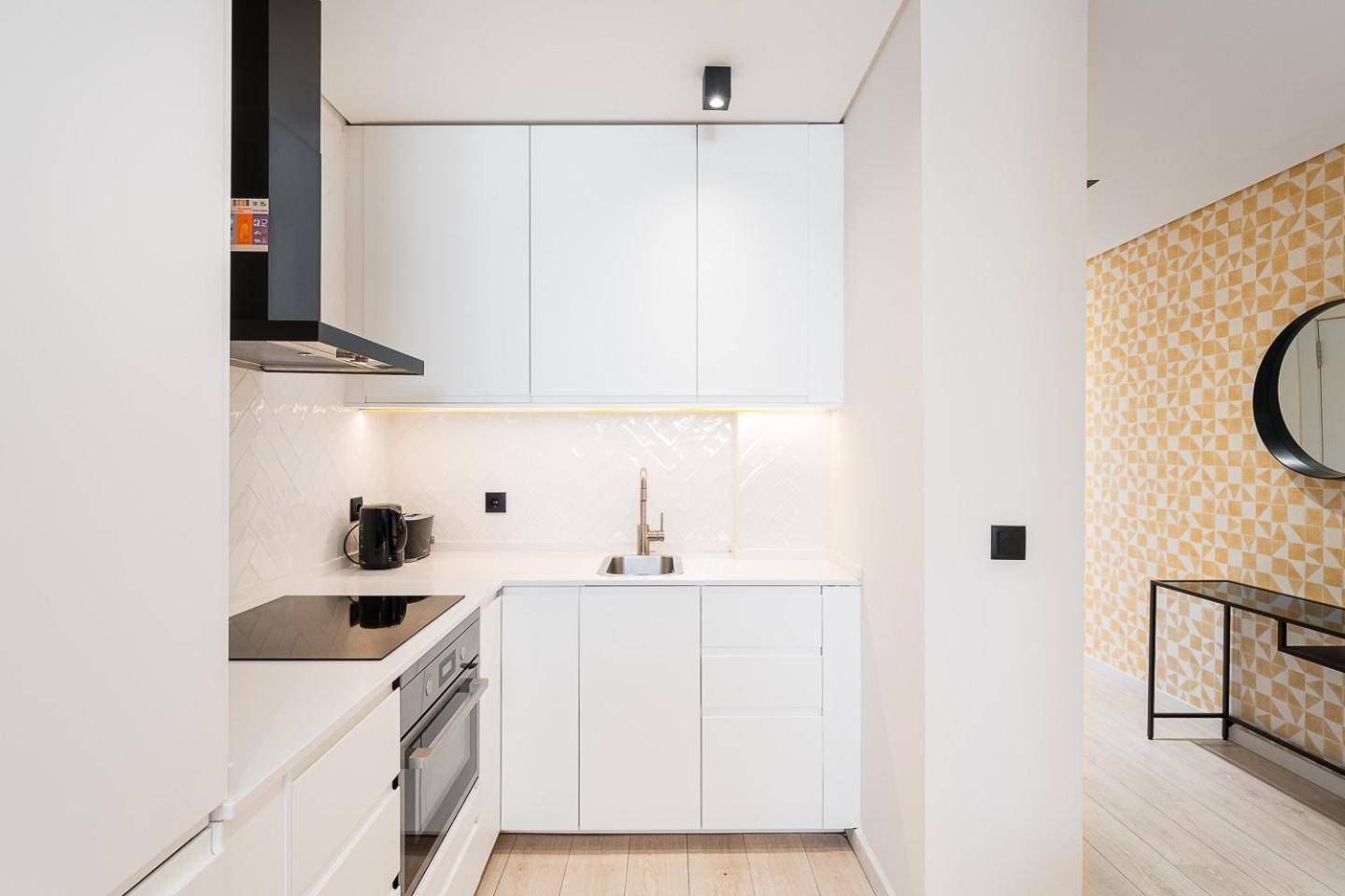 Guestready - Quental Wallpaper Near Marques Square بورتو المظهر الخارجي الصورة