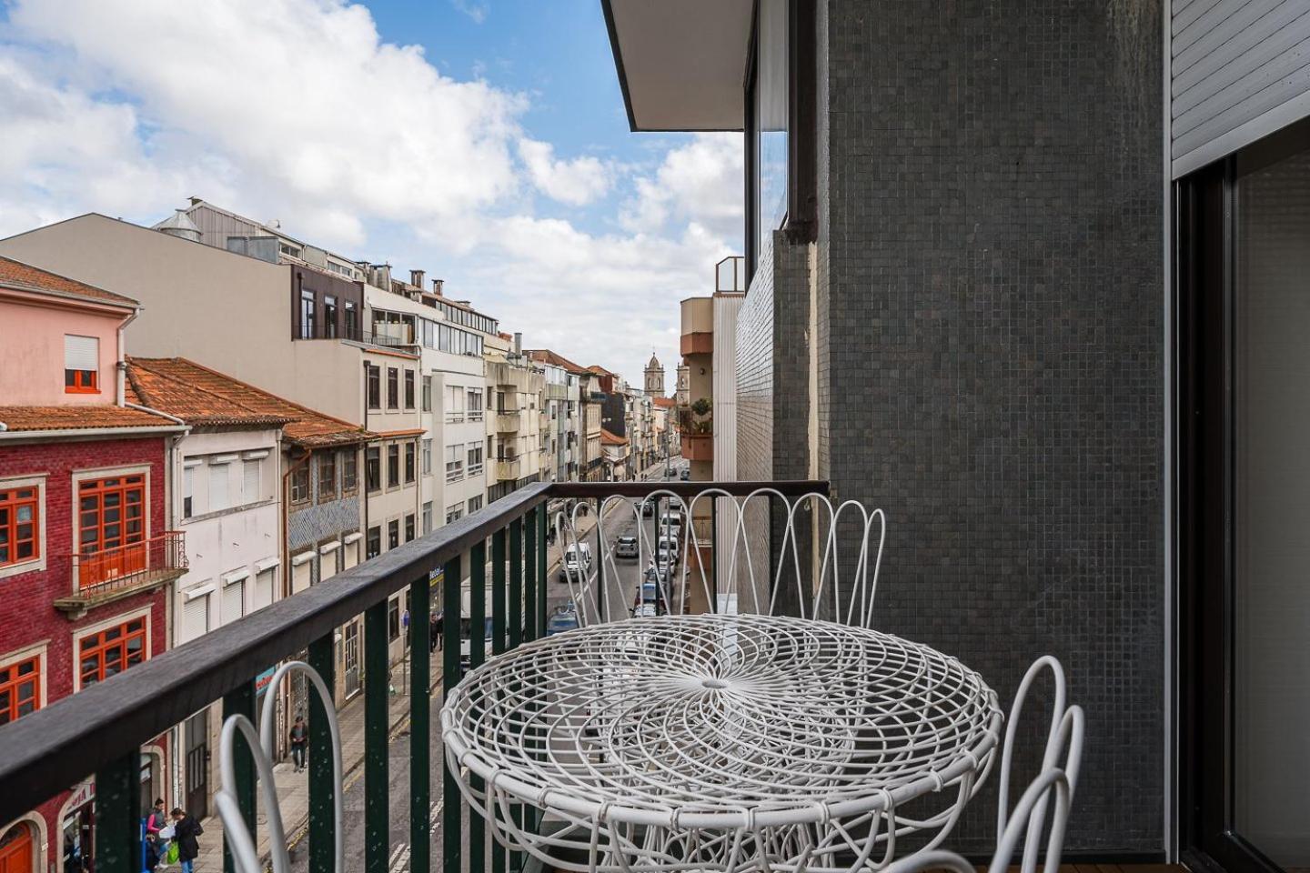 Guestready - Quental Wallpaper Near Marques Square بورتو المظهر الخارجي الصورة